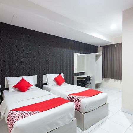 Super Oyo 1163 Hotel Pulai Ipoh Eksteriør billede